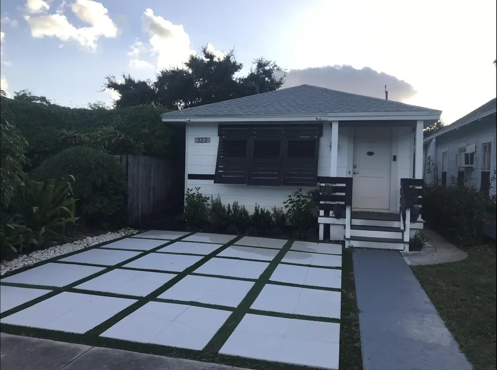 322 S L Street Lake Worth Beach FL 33460