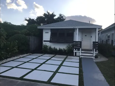 322 S L Street Lake Worth Beach FL 33460