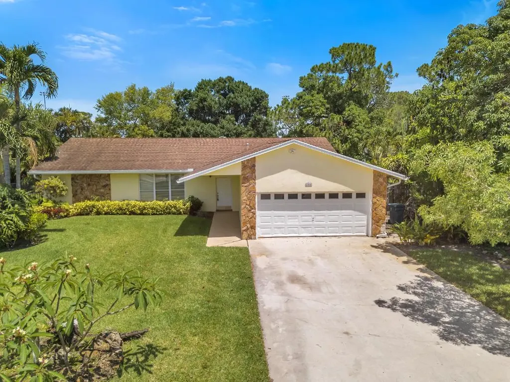 104 Dove Circle Royal Palm Beach FL 33411