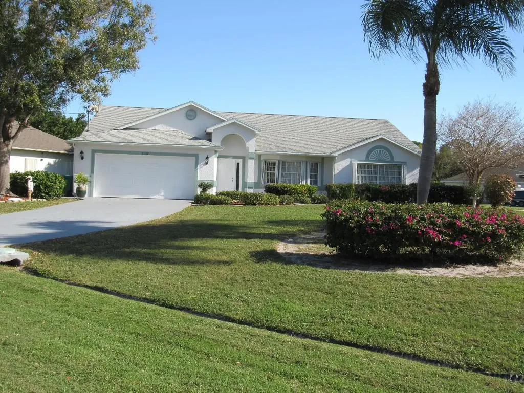2137 SE Harlow Street Port St Lucie FL 34952