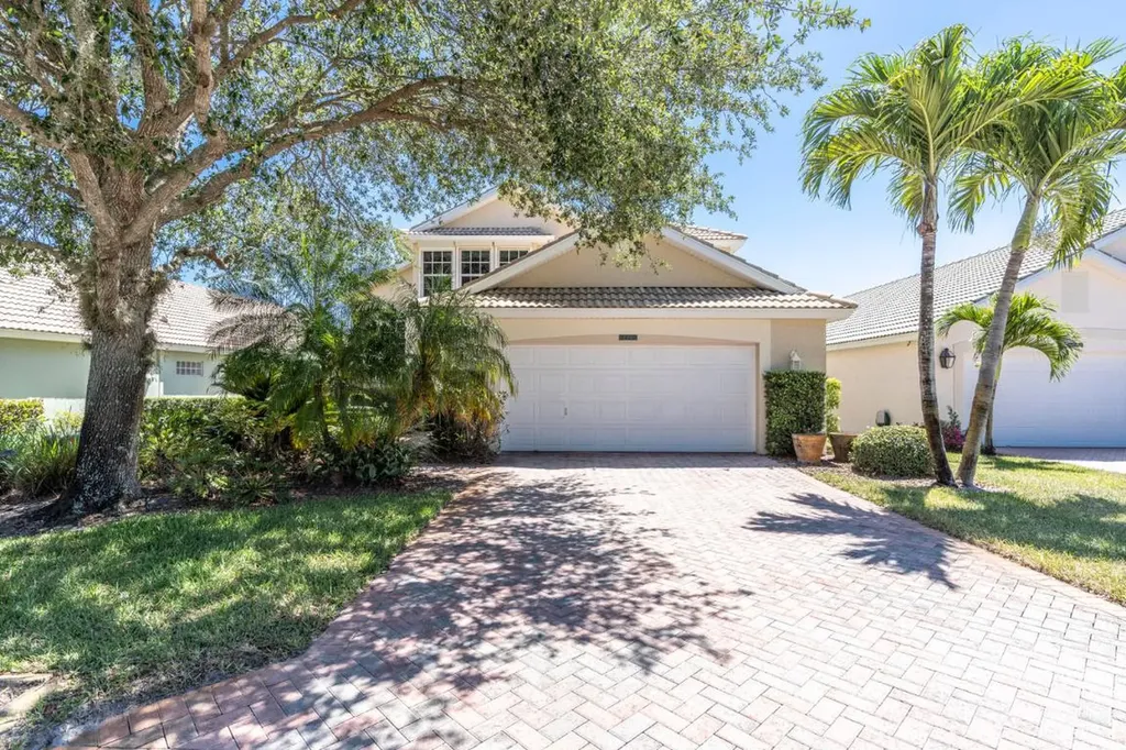12295 SE Plandome Drive Hobe Sound FL 33455