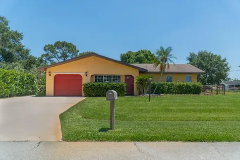 519 SE Euclid Lane Port St Lucie FL 34983