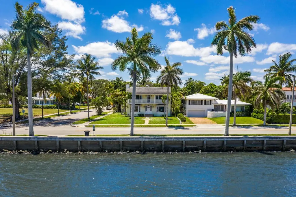 2751 S Flagler Drive West Palm Beach FL 33405