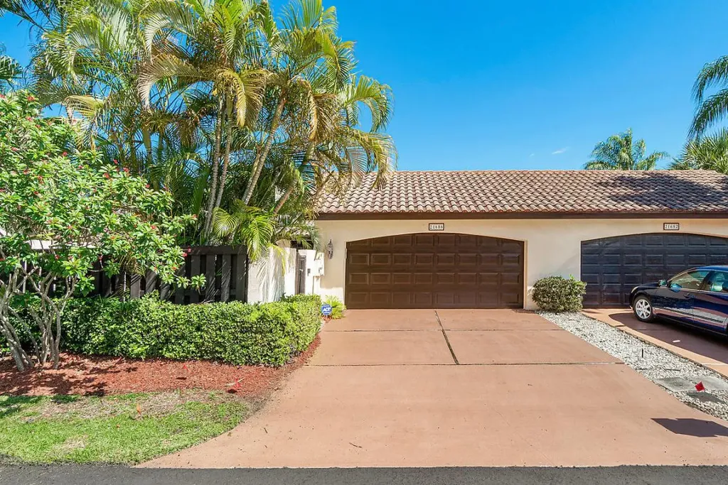 21686 San Simeon Circle Boca Raton FL 33433