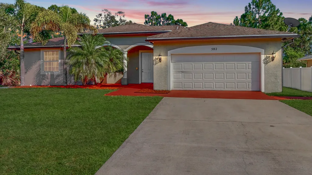 582 SW Hamburg Terrace Port St Lucie FL 34984