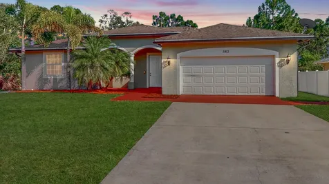 582 SW Hamburg Terrace Port St Lucie FL 34984