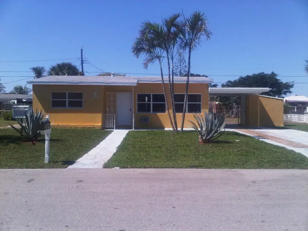 2609 NE 4th Street Boynton Beach FL 33435