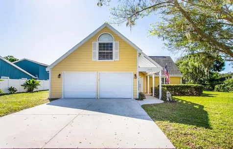 2019 Tanglewood Drive Sarasota FL 34239