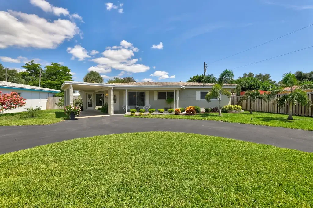 257 SW 11th Street Pompano Beach FL 33060