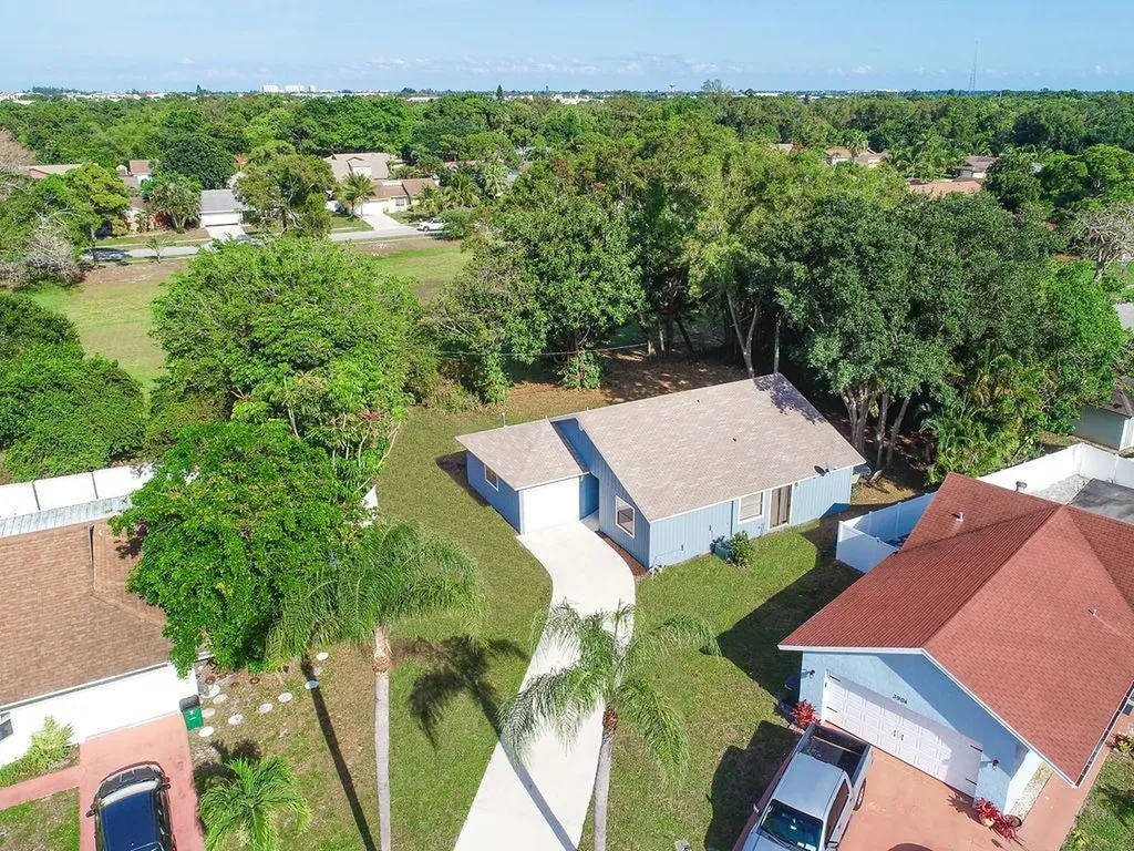 3896 Tracewood Lane Boynton Beach FL 33436