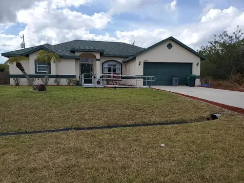1922 SW Fanfare Street Port St Lucie FL 34987