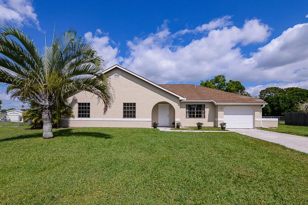 2134 SE Shipping Road Port St Lucie FL 34952