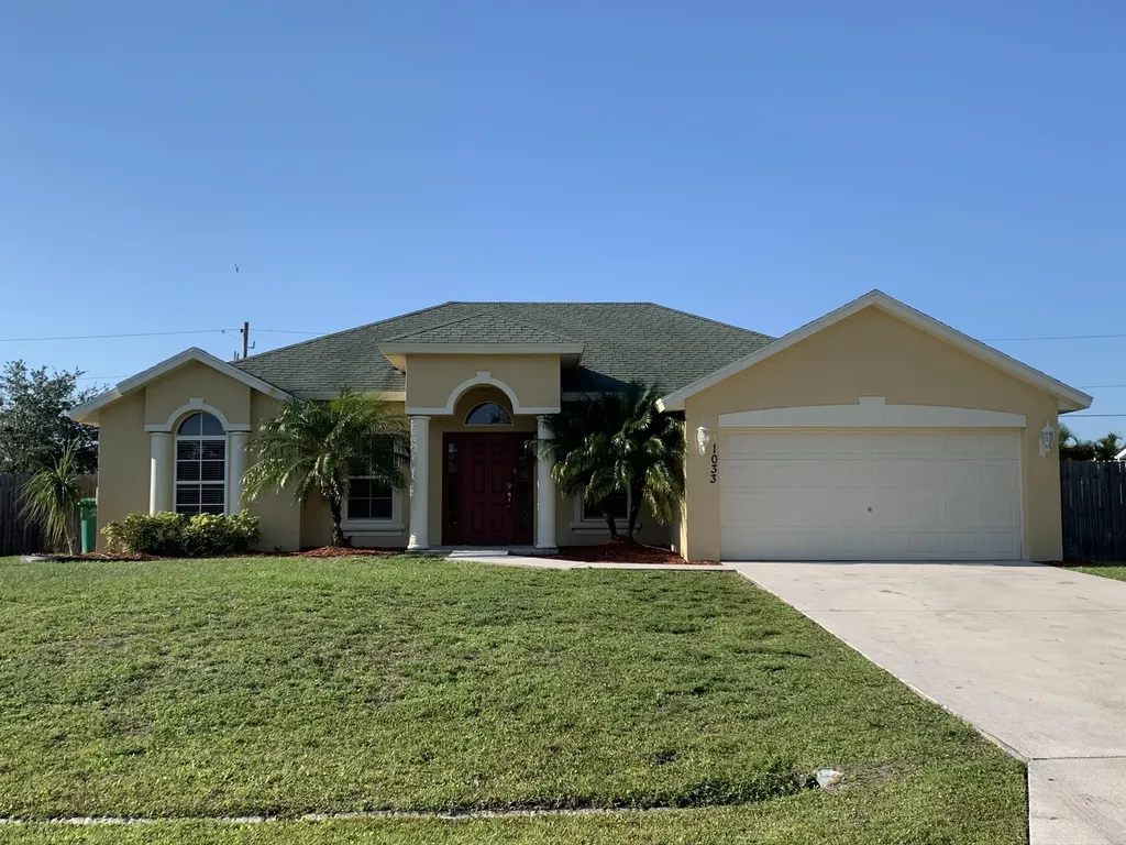1033 SW Cornelia Avenue Port St Lucie FL 34953