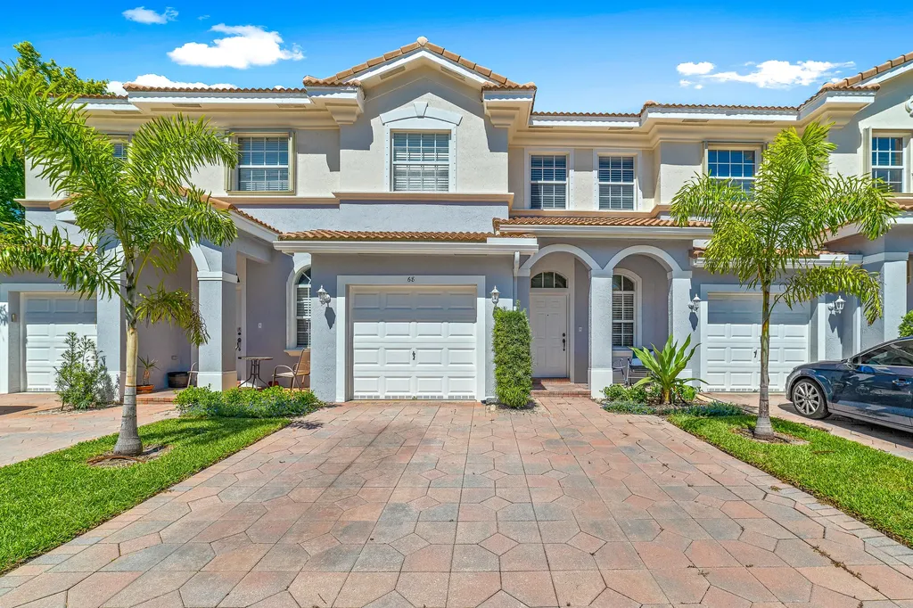 68 Legacy Court Delray Beach FL 33445