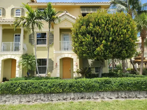 1410 Piazza Delle Pallottole Boynton Beach FL 33426