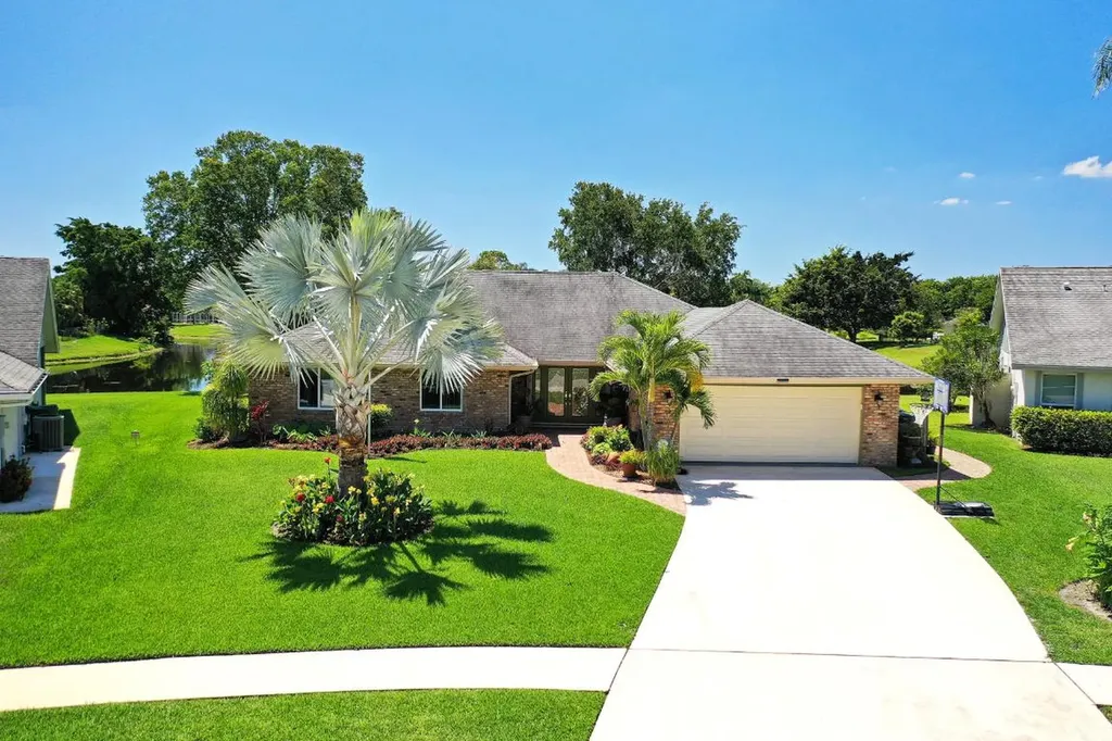 14232 Blackberry Drive Wellington FL 33414