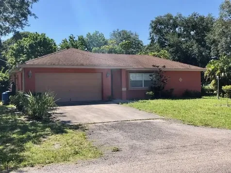 2709 Iroquois Avenue Fort Pierce FL 34946