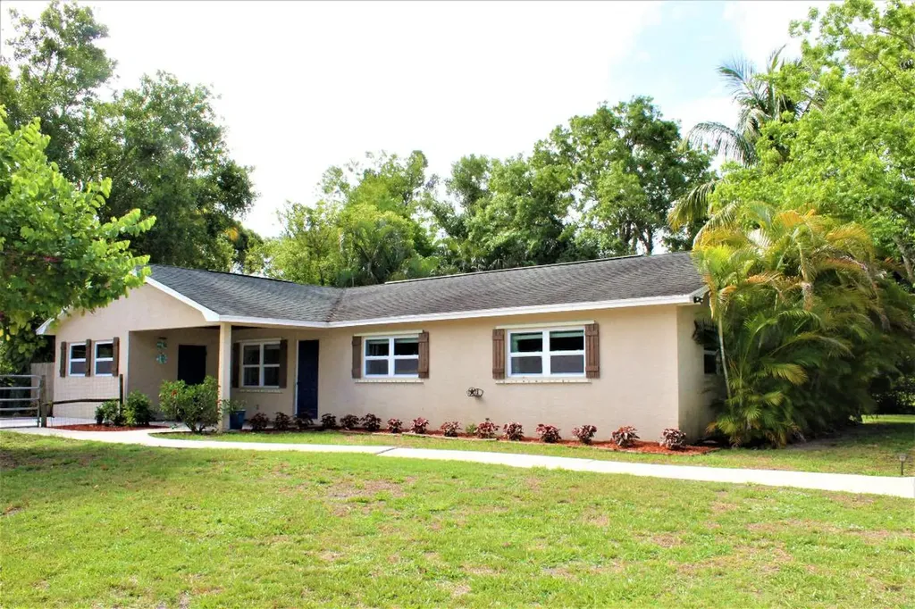 5865 Jenkins Park Avenue Fort Pierce FL 34947