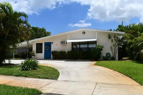 1002 W Bloxham Street Lantana FL 33462