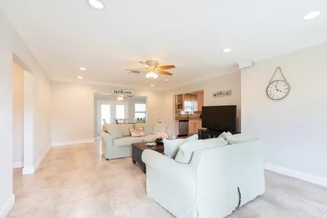 562 Davis Road Delray Beach FL 33445