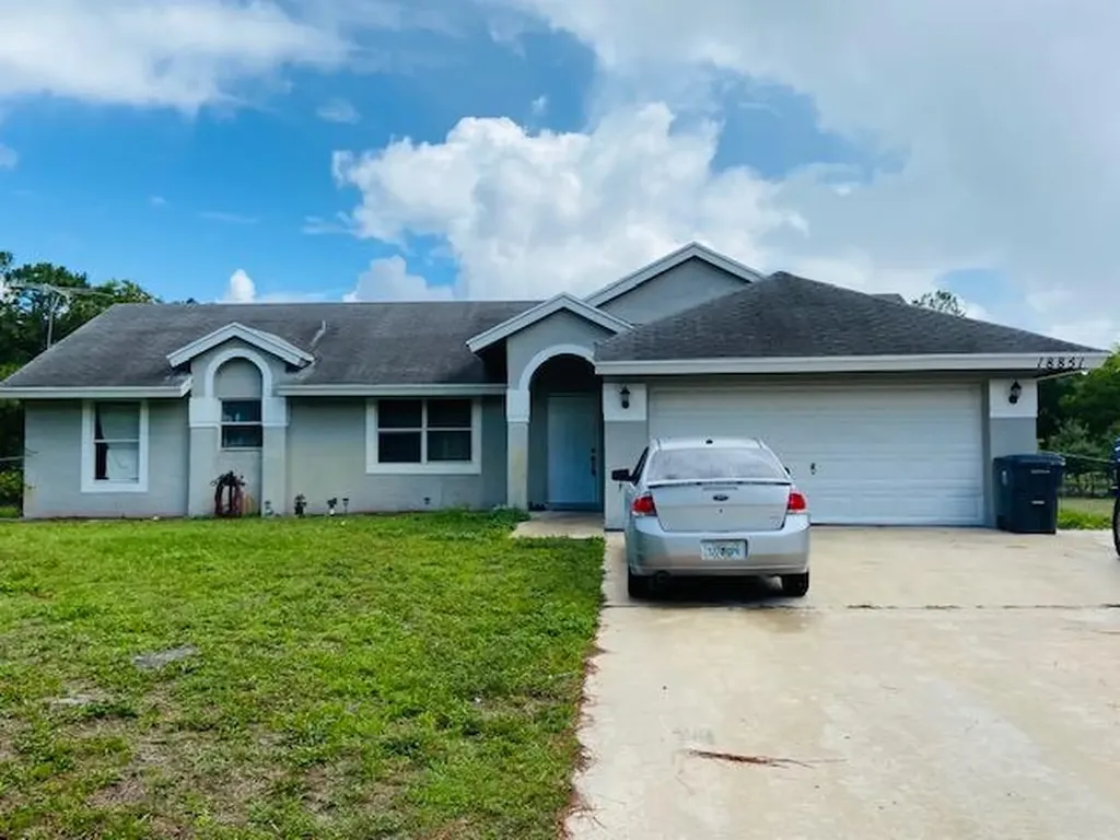 18851 49th Street N Loxahatchee FL 33470
