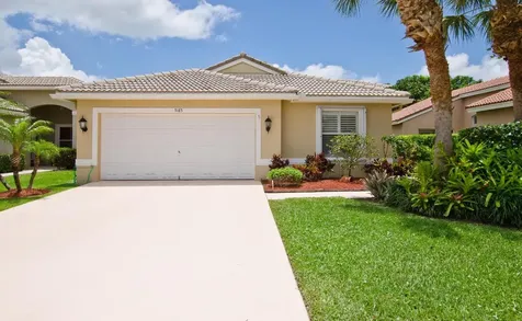 5185 Prairie Dunes Village Circle Lake Worth FL 33463