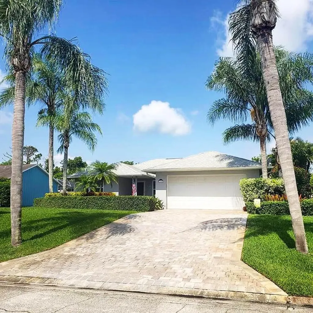 1985 14th Avenue SW Vero Beach FL 32962