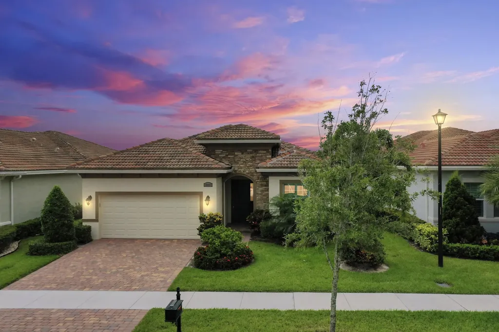 18021 SW Cosenza Way Port St Lucie FL 34986