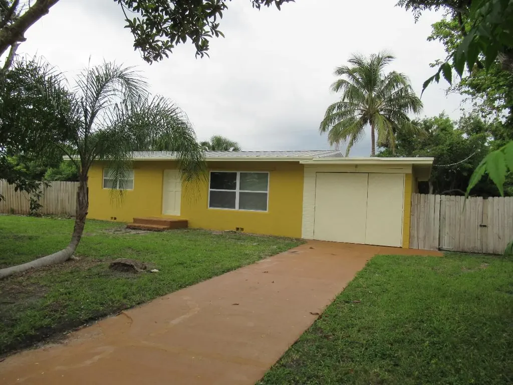 955 Skylark Drive Fort Pierce FL 34982