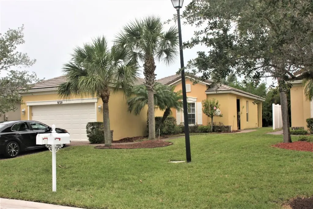 9720 SW Eastbrook Circle Port St Lucie FL 34987