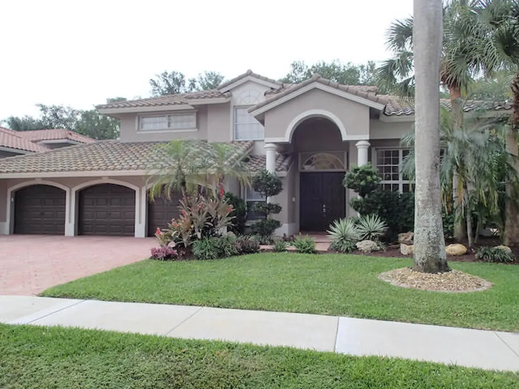 19237 Cloister Lake Lane Boca Raton FL 33498