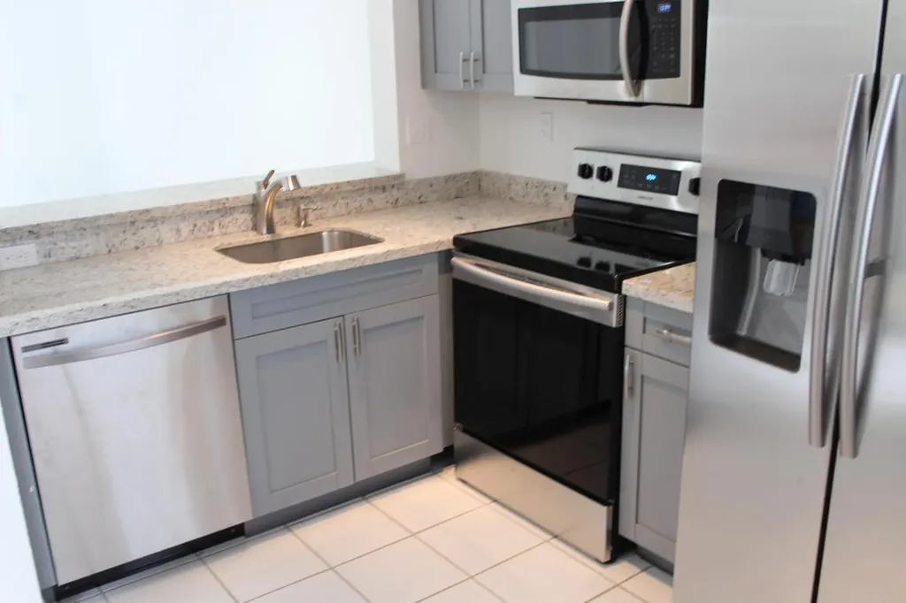 13905 SW 172nd Lane Miami FL 33177