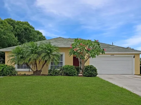 1099 SW John Maccormack Terrace Port St Lucie FL 34953