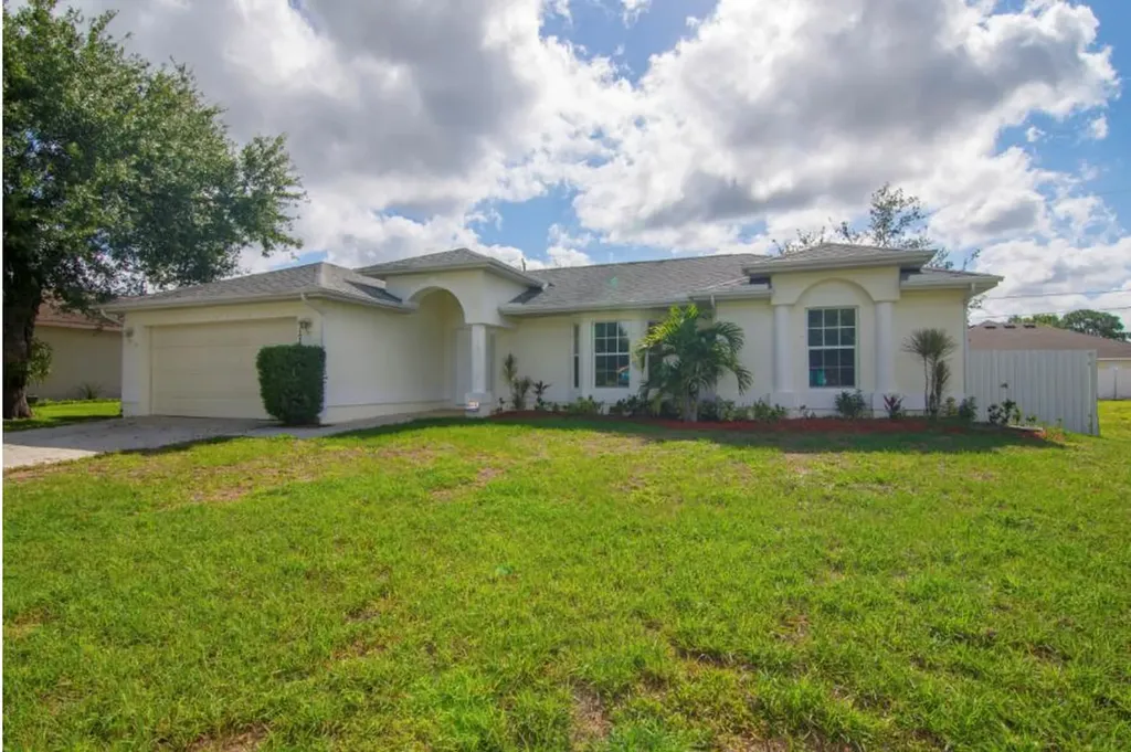 4173 SW Alice Street Port St Lucie FL 34953