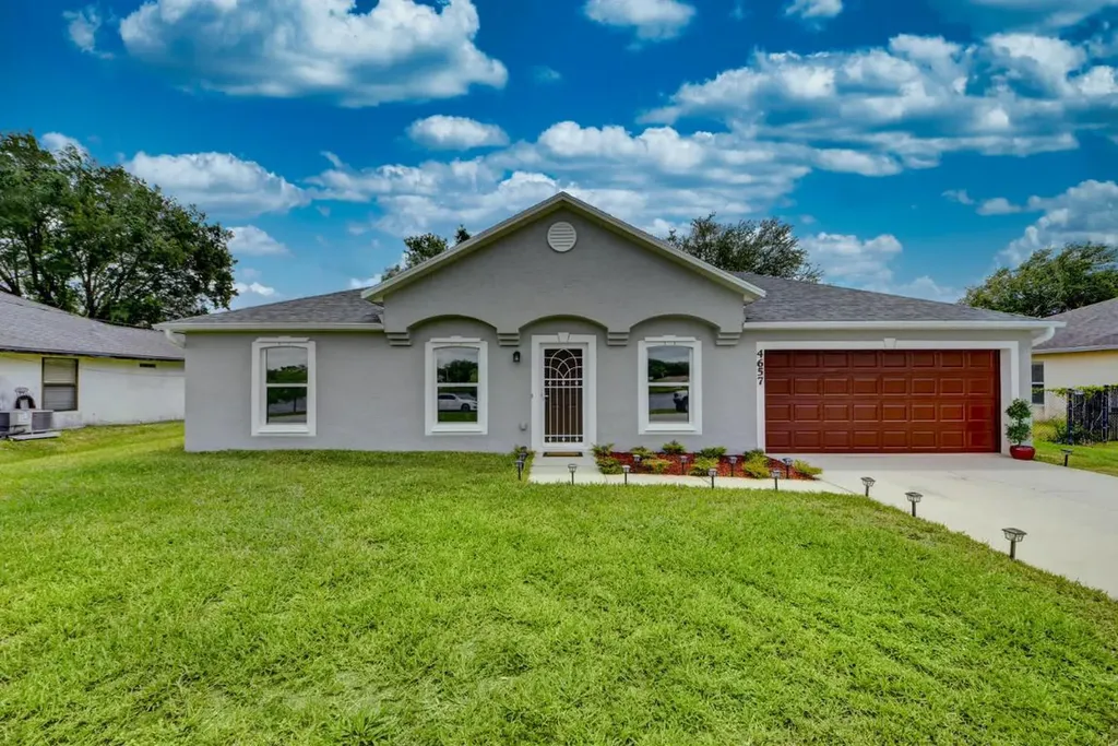 4657 SW Rolfe Street Port St Lucie FL 34953