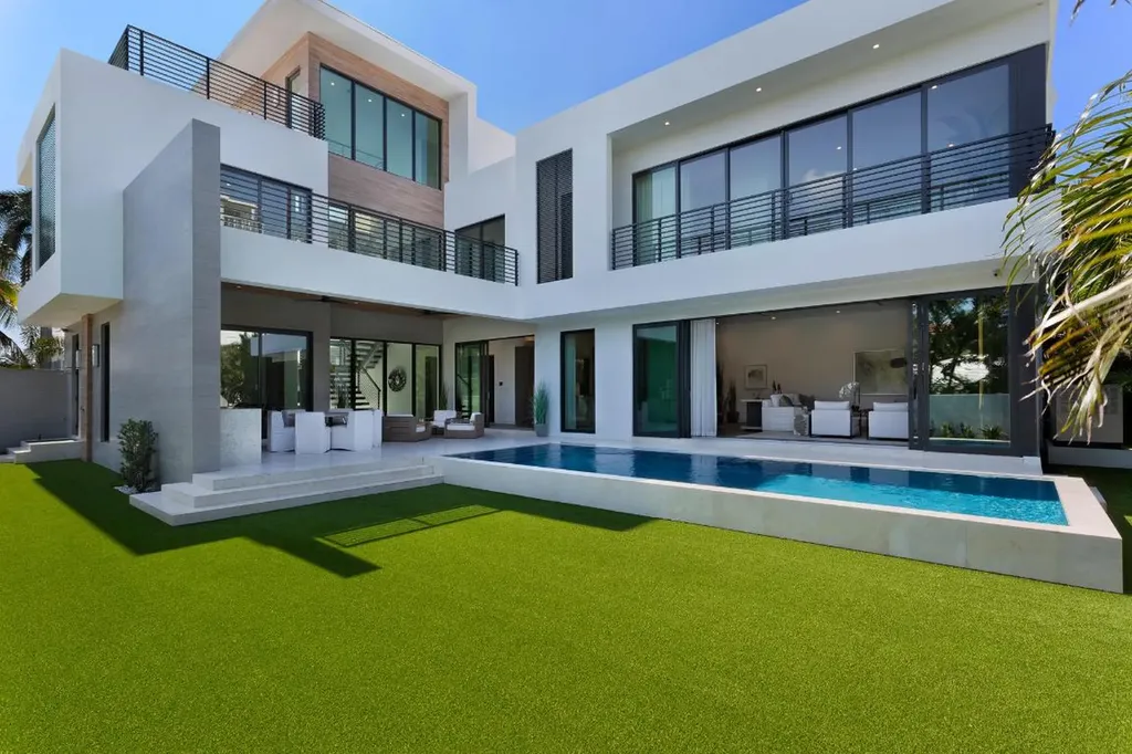 202 Venetian Drive Delray Beach FL 33483