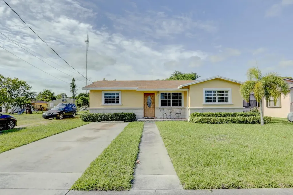 5300 SW 20th Street West Park FL 33023