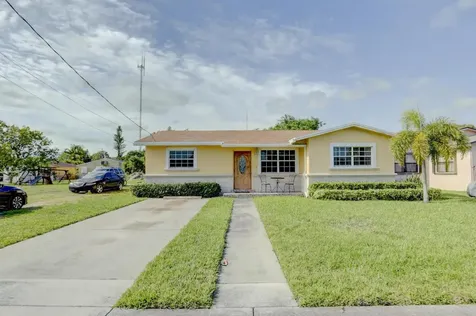 5300 SW 20th Street West Park FL 33023