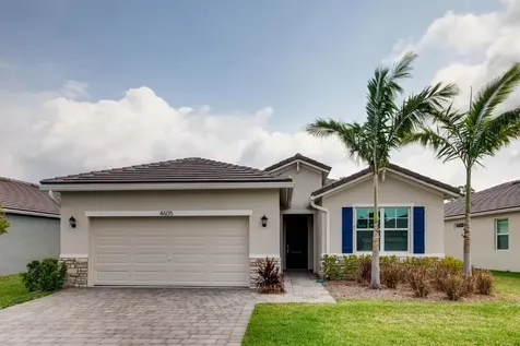4605 NW King Court Jensen Beach FL 34957