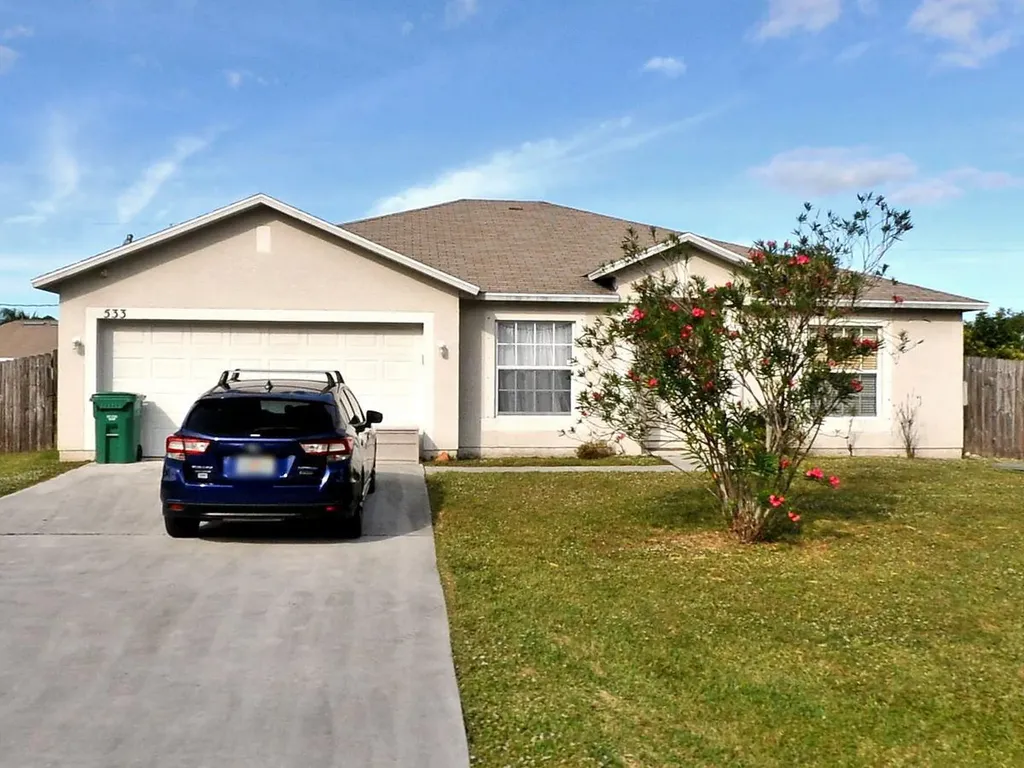 533 NW Sherbrooke Avenue Port St Lucie FL 34983