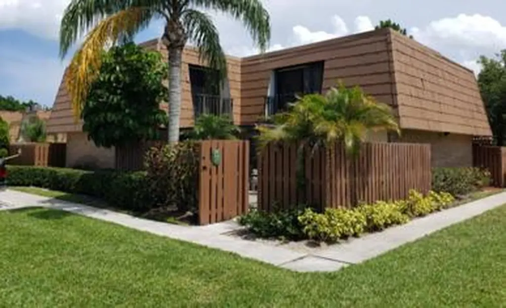 5893 SE Riverboat Drive Stuart FL 34997