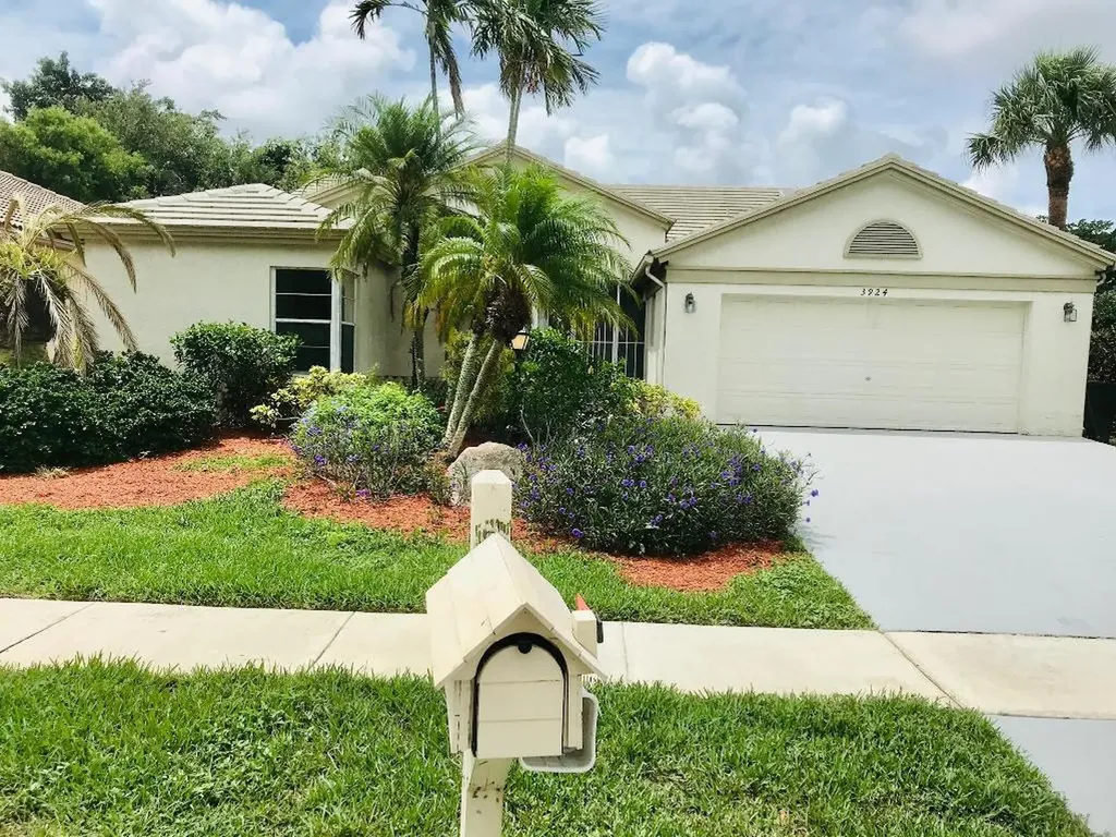3924 Summer Chase Court Lake Worth FL 33467