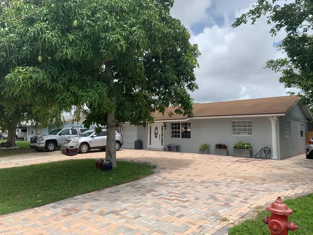 3463 Sapphire Road Lake Worth FL 33462