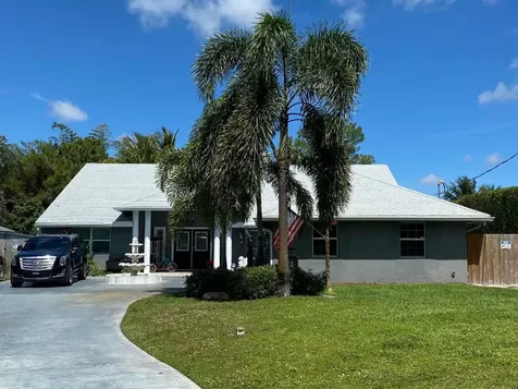 5361 Palm Way Lake Worth FL 33463