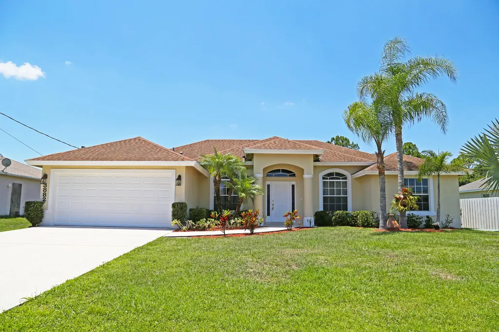 3882 SW Janiga Street Port St Lucie FL 34953