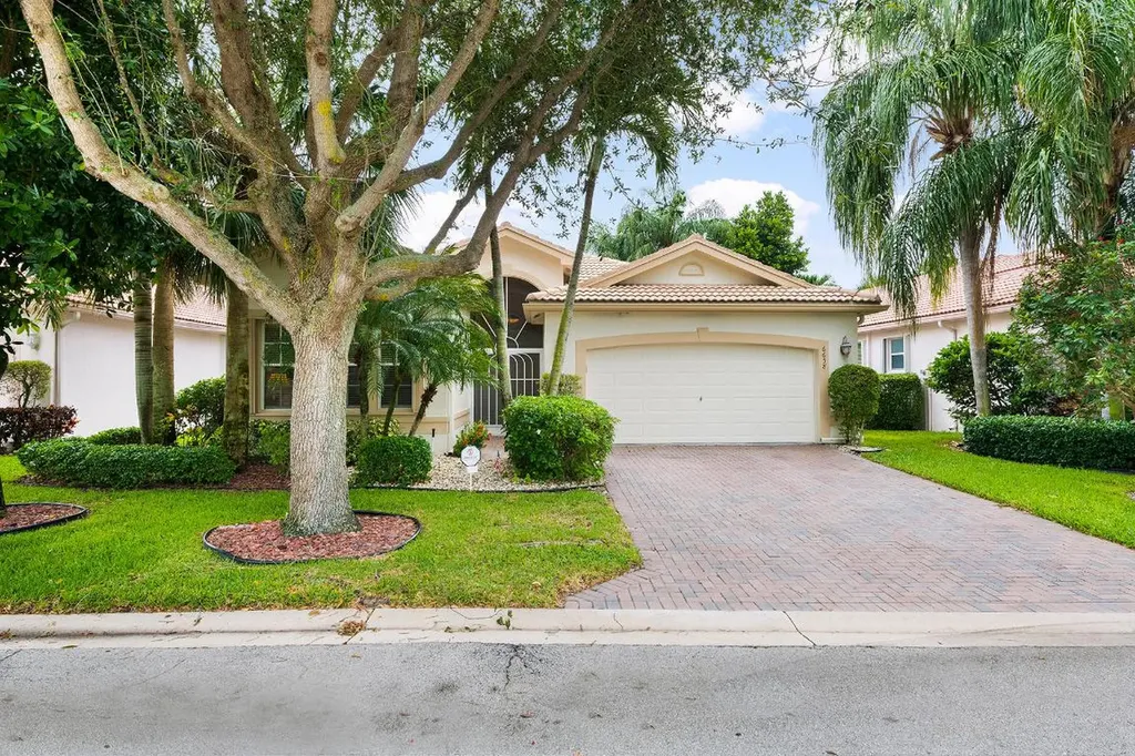 6658 Hawaiian Avenue Boynton Beach FL 33437