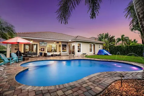 107 Manor Circle Jupiter FL 33458