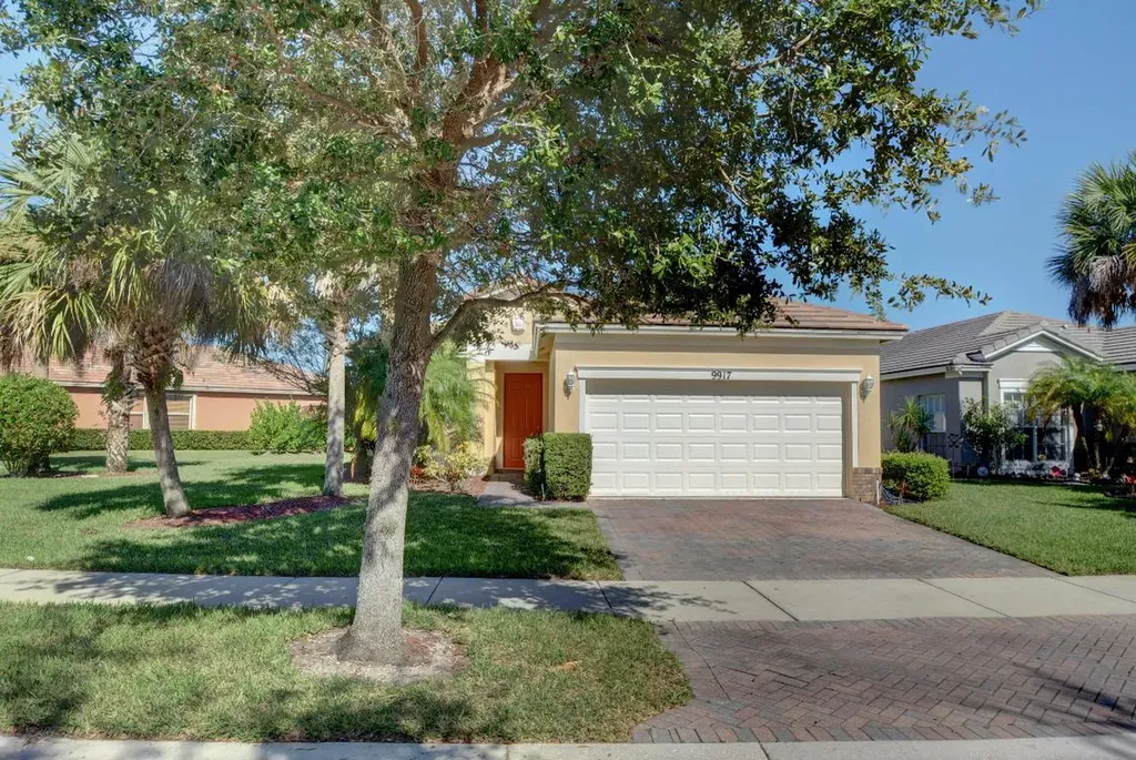 9917 SW Eastbrook Circle Port St Lucie FL 34987