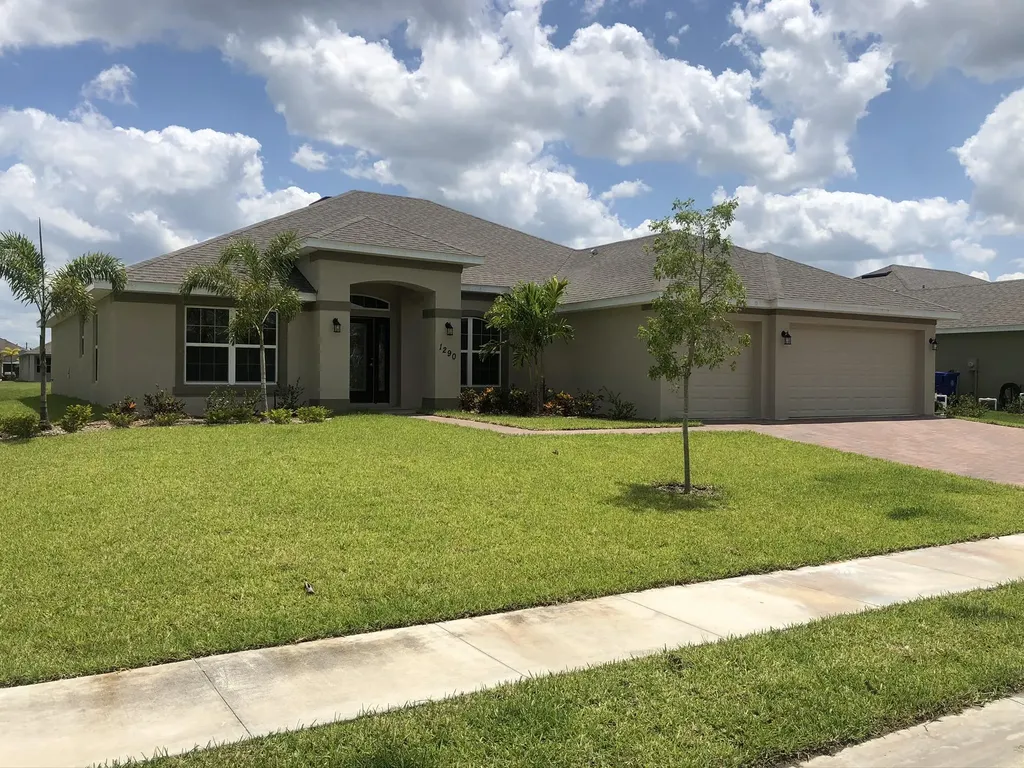 1290 Scarlet Oak Circle Vero Beach FL 32966