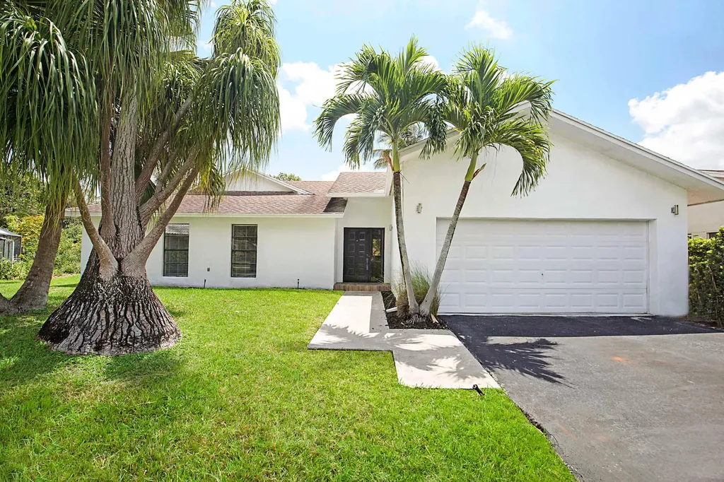 21376 Woodchuck Lane Boca Raton FL 33428